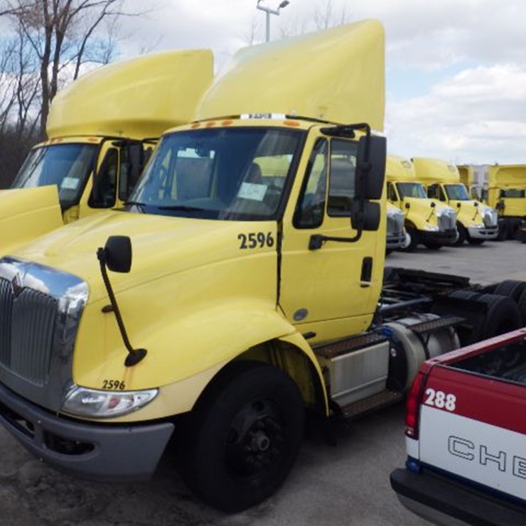 2016 INTERNATIONAL 8600