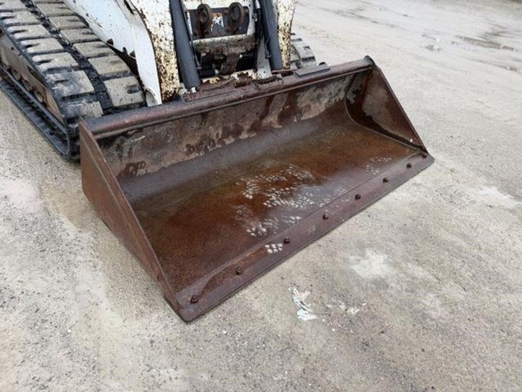 2016-bobcat-t750-image-17