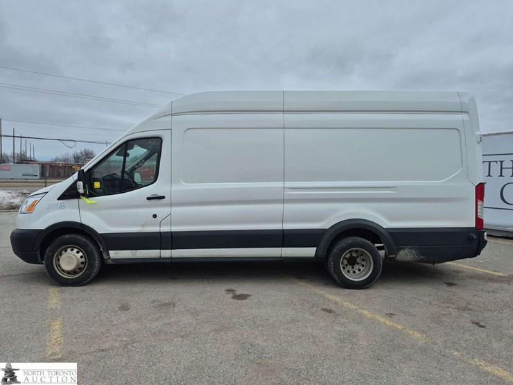 2016-ford-transit-image-8