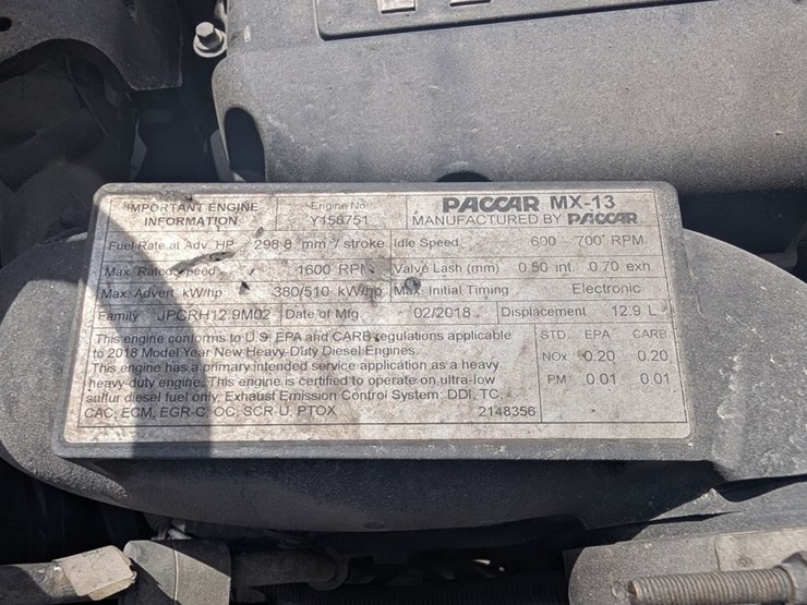 2019-peterbilt-567-image-50