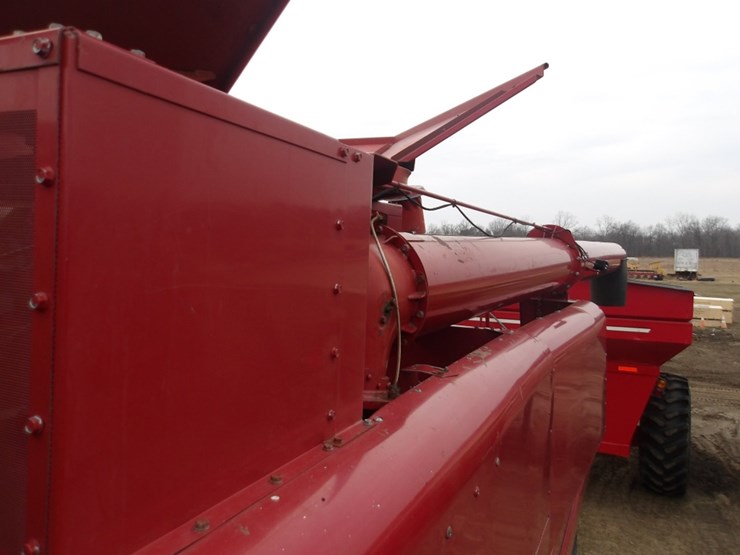 case-ih-1688-image-17