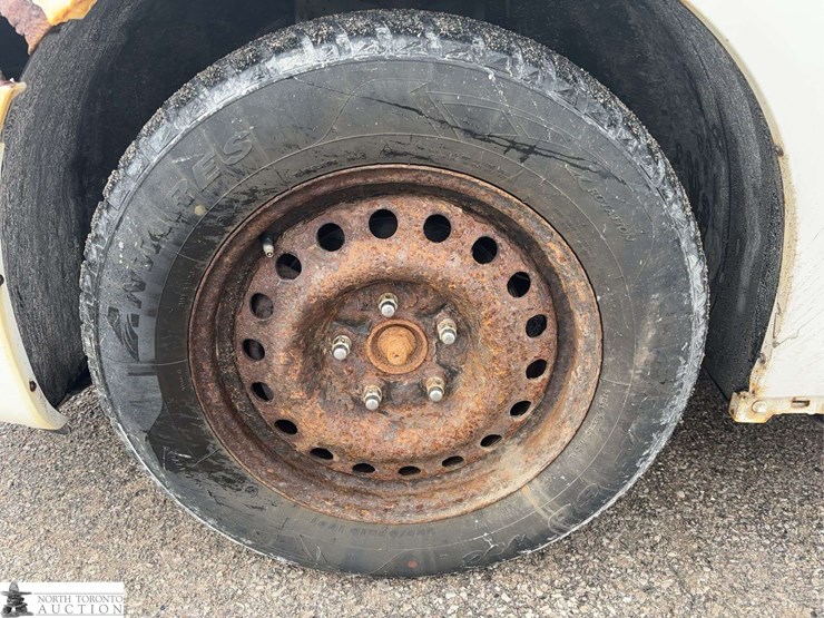 2011-dodge-grand-caravan-se-image-35