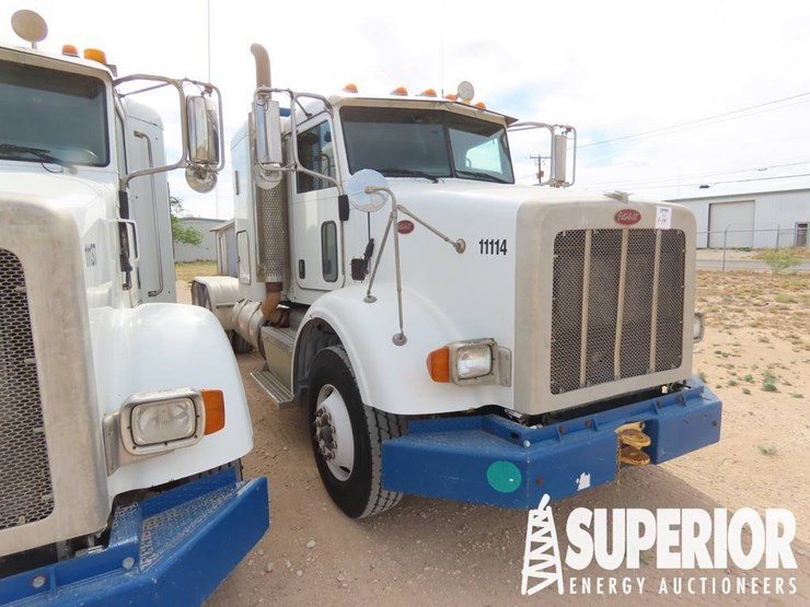 2012-peterbilt-365-image-4