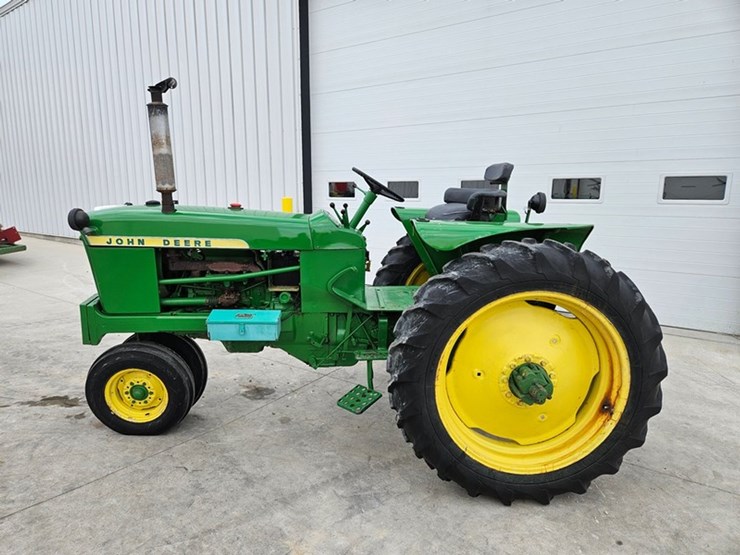 1961-john-deere-2010-image-2