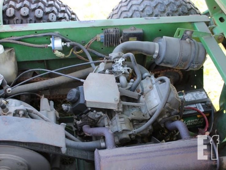 john-deere-gator-image-7