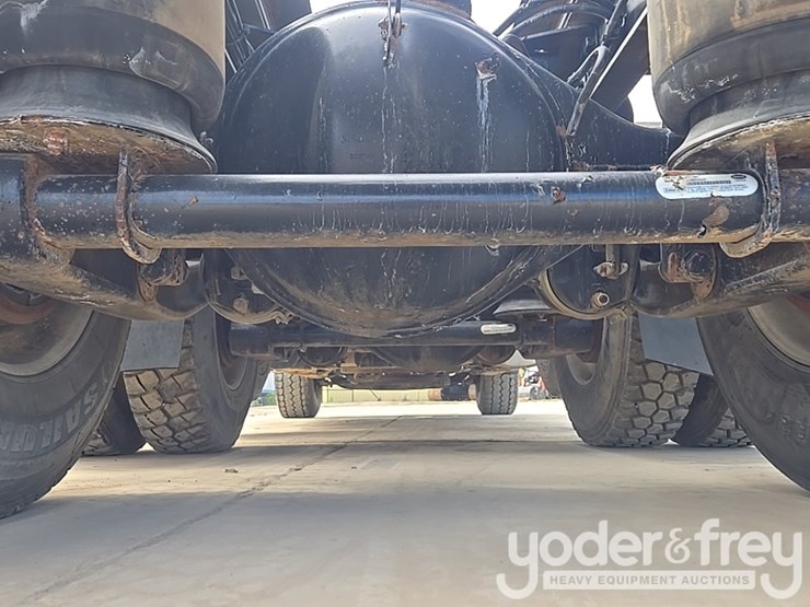 2014-kenworth-t800-image-66