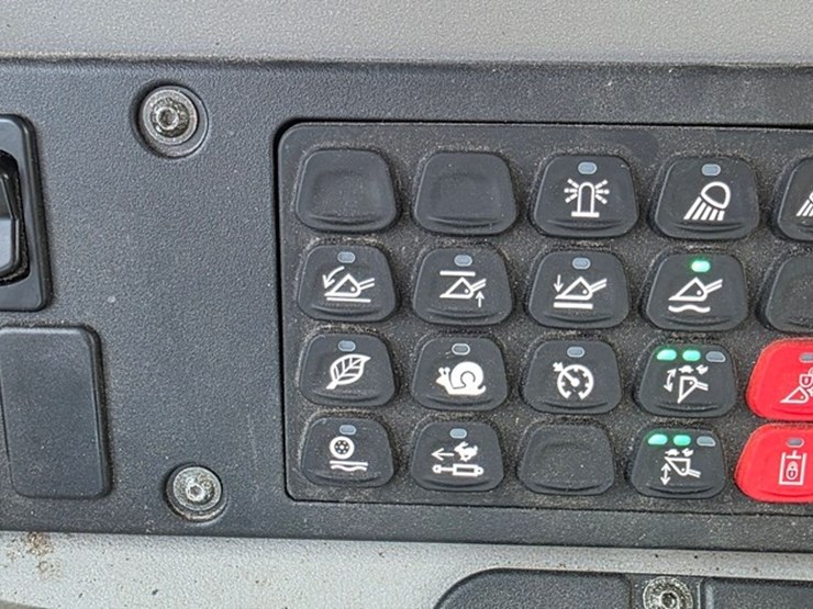 2023-case-321f-image-58