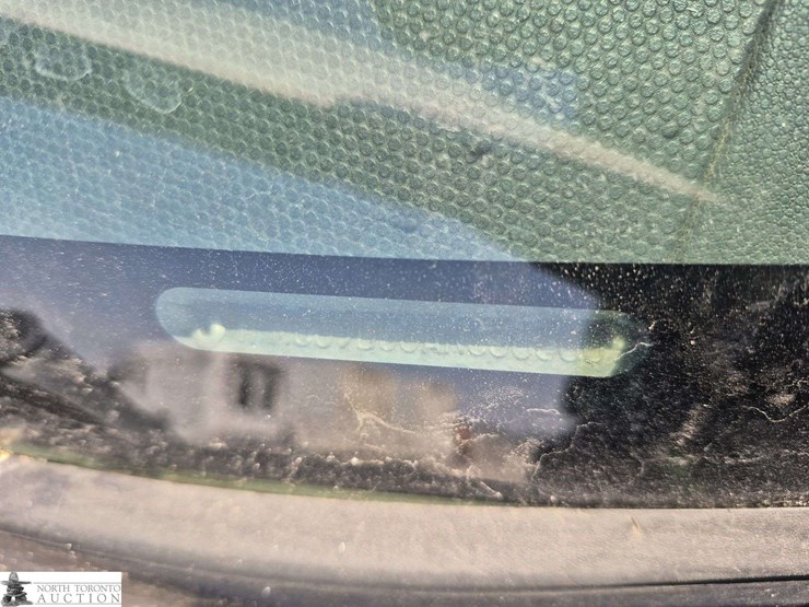 2010-ford-escape-image-16