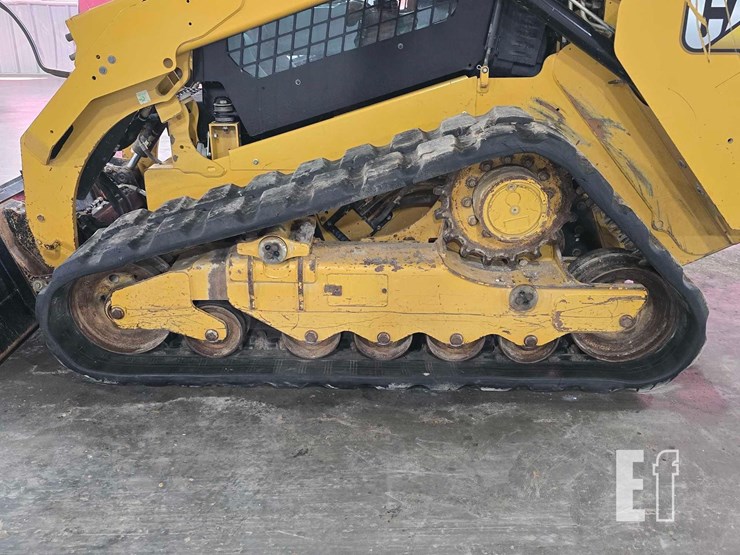 2022-caterpillar-289d3-image-27