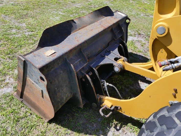 2015-caterpillar-906h2-image-8