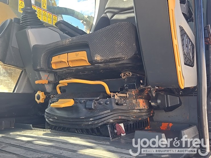 2019-caterpillar-336-image-68