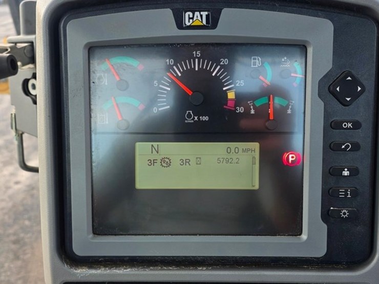 2020-caterpillar-140-image-81