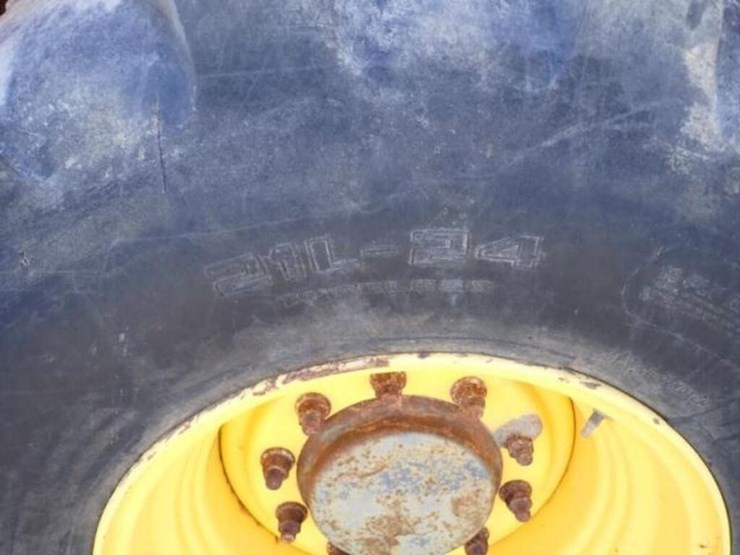 2012-new-holland-b95b-image-37