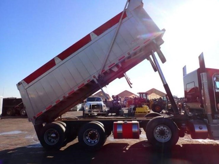 2013-kenworth-t800-image-86