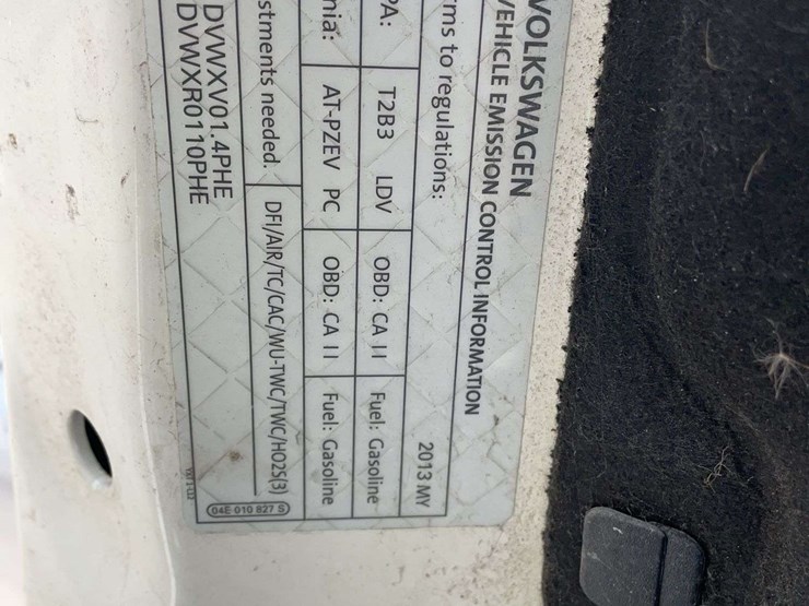 2013-volkswagen-jetta-hybrid-trendline-4dr-sedan-image-18