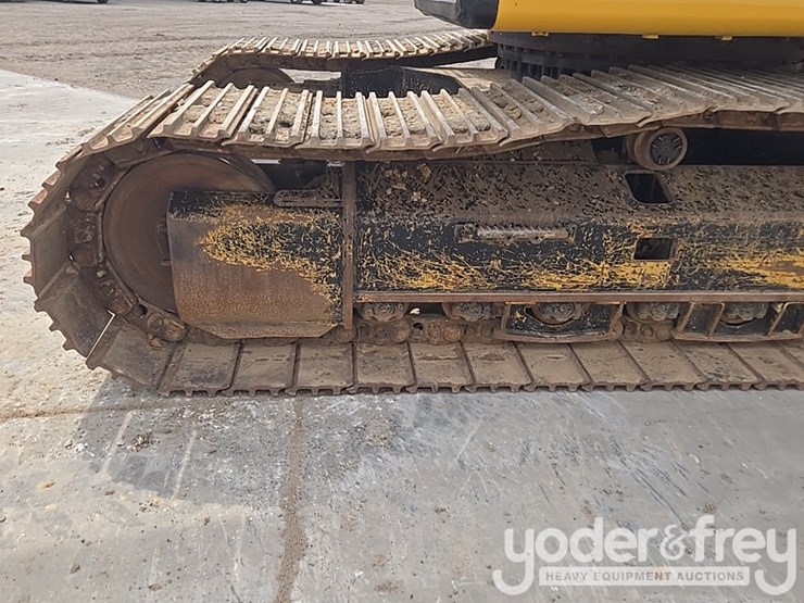 2017-caterpillar-336fl-image-11