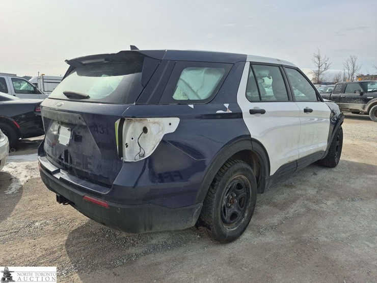 2023-ford-explorer-image-5