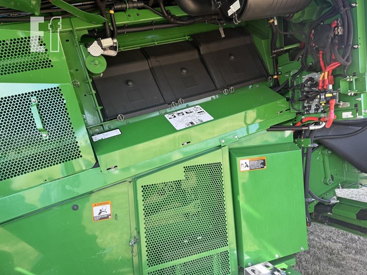 2019-john-deere-s790-image-15