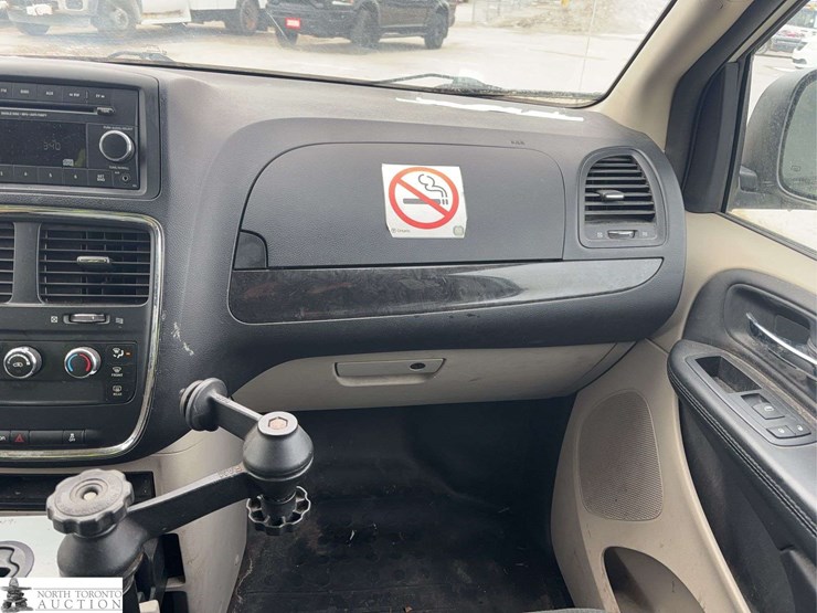 2015-ram-c/v-image-17