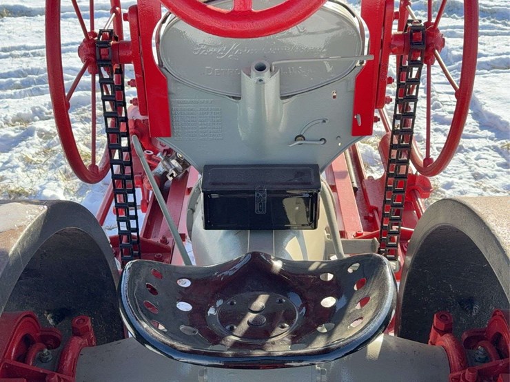 1926-fordson-galion-iron-works-road-roller-image-12