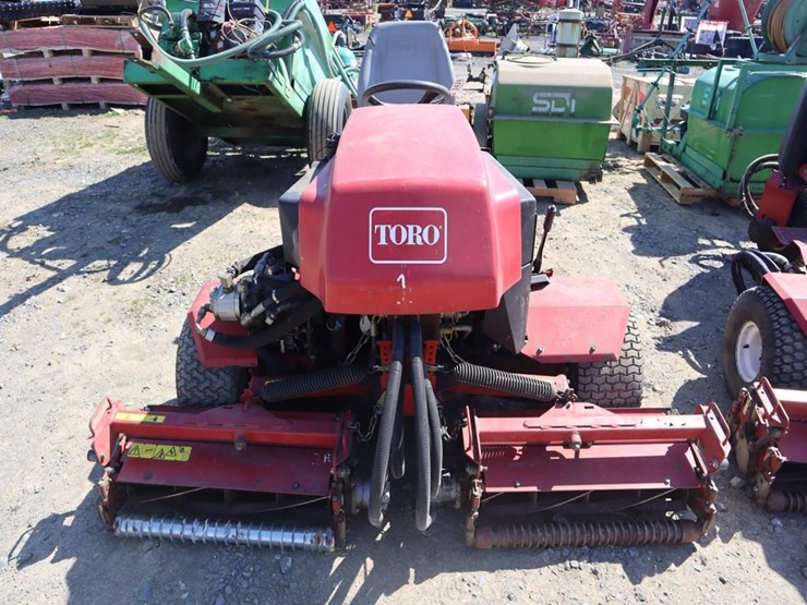 toro-reelmaster-2300d-image-3