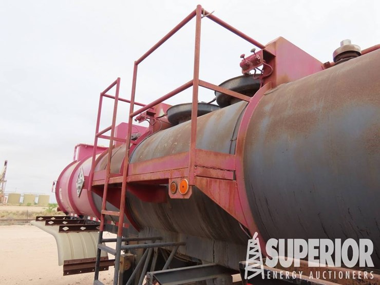 2010-overland-50'-image-7