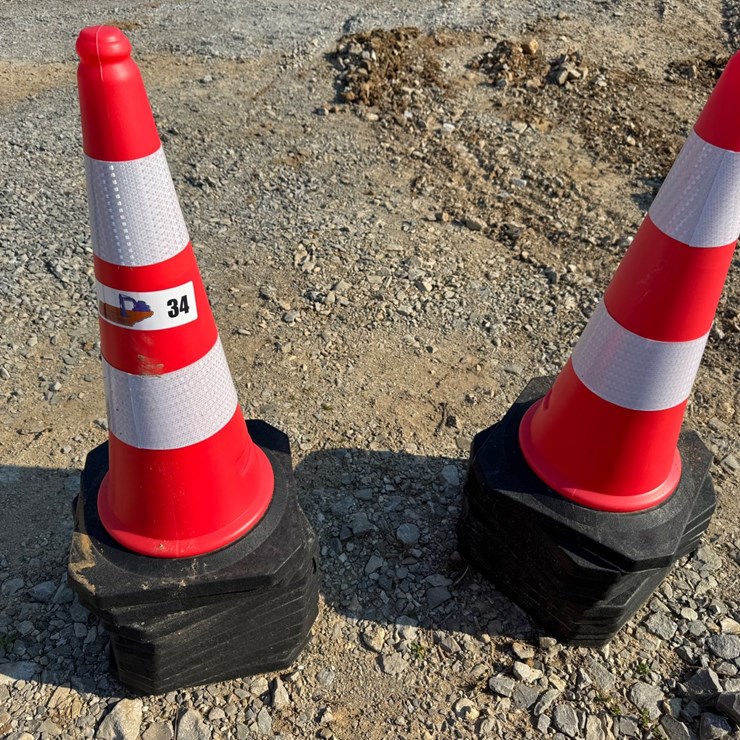 #34 • Set of 20 Traffic Cones