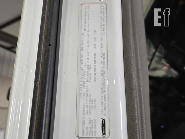 2016-freightliner-cascadia-125-image-26