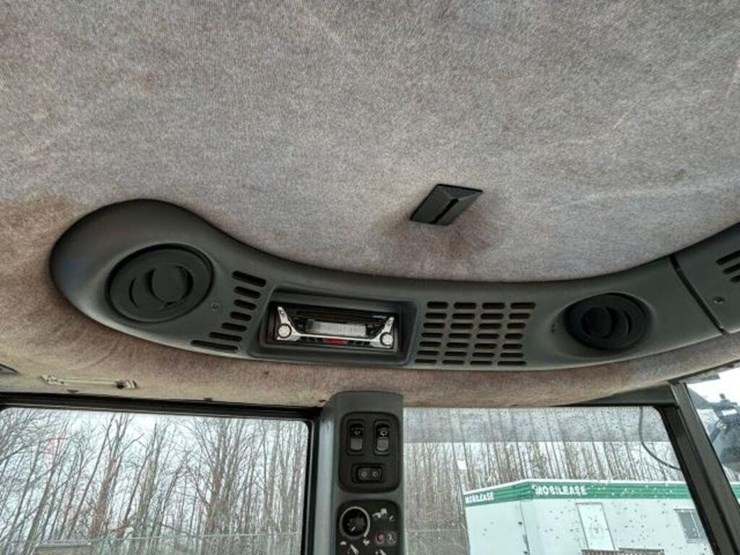 new-holland-tv6070-image-20