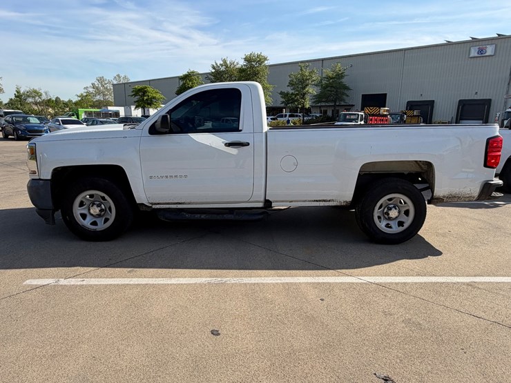 2017-chevrolet-silverado-1500-image-5