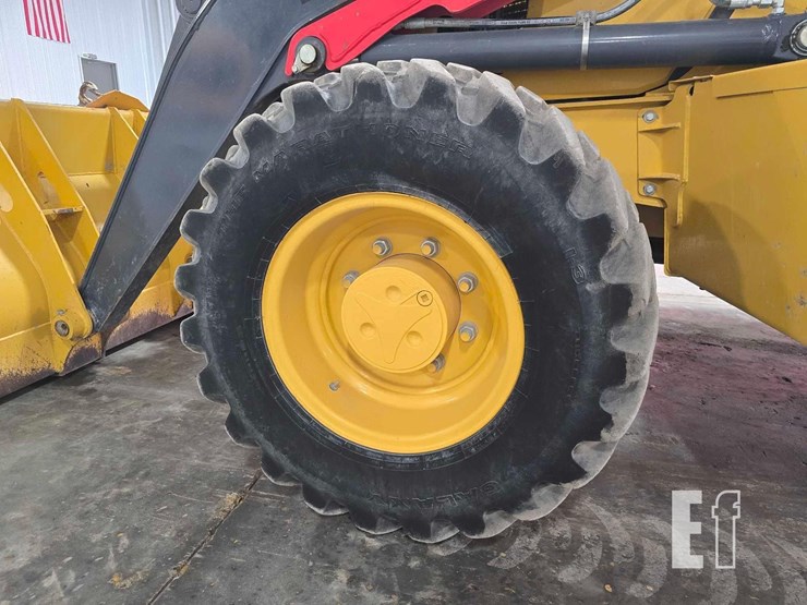 2023-deere-320-p-tier-image-28