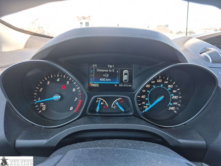 2016-ford-escape-image-12