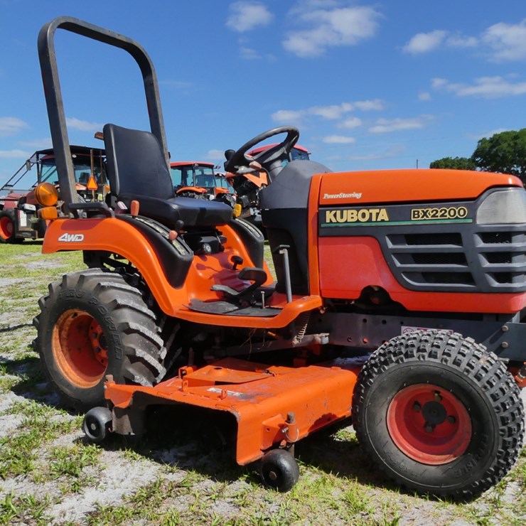KUBOTA BX2200