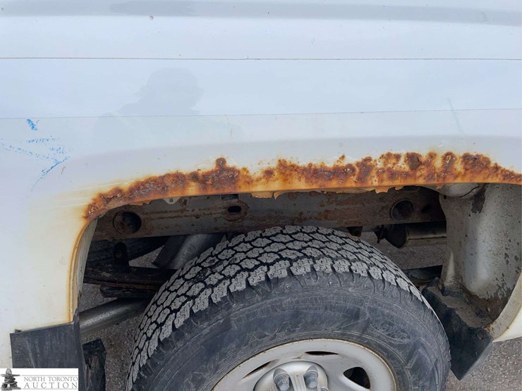 2016-chevrolet-silverado-1500-image-27