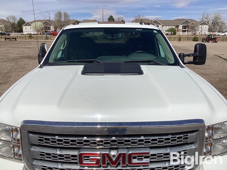 2013-gmc-sierra-3500-image-10