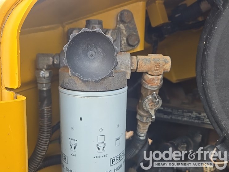 2014-komatsu-d61px-23-image-81