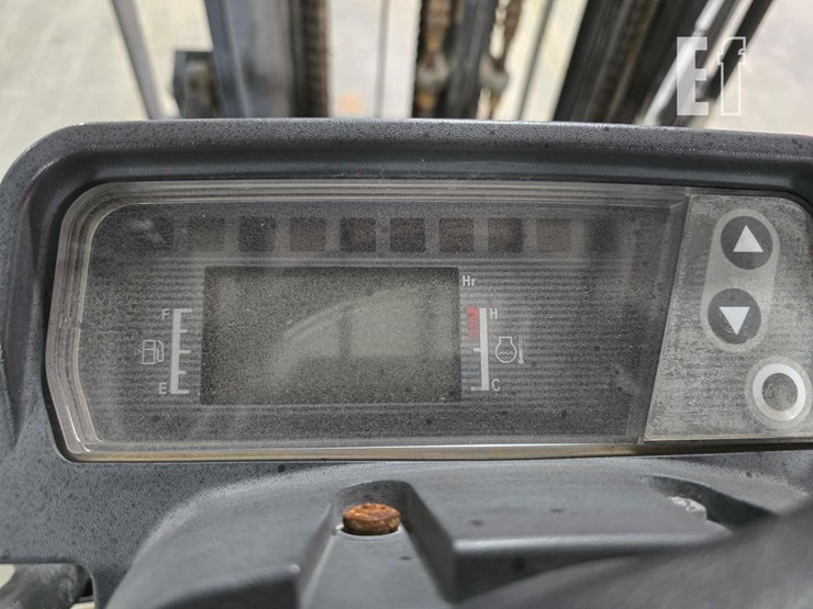 2021-caterpillar-gp25n-image-16