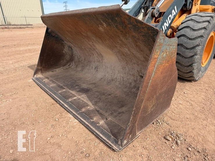 2014-hyundai-hl757tm-9a-image-11