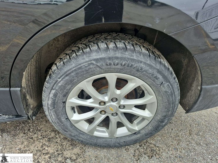 2018-chevrolet-equinox-image-25