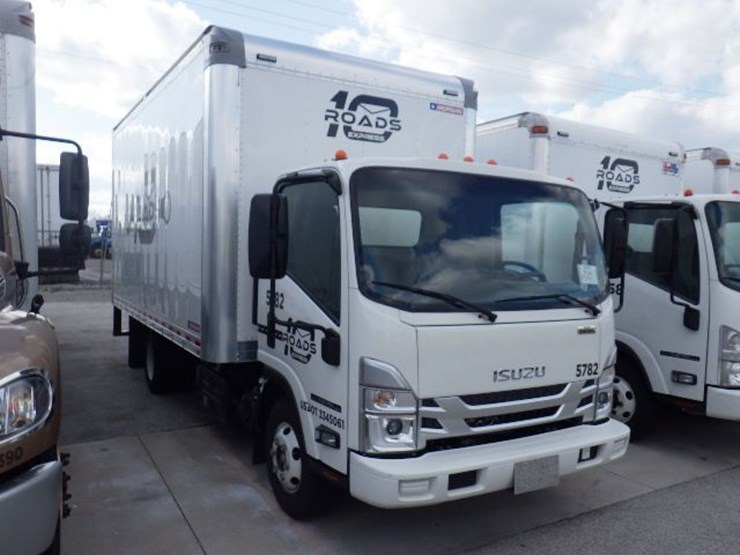 2023-isuzu-npr-hd-image-3
