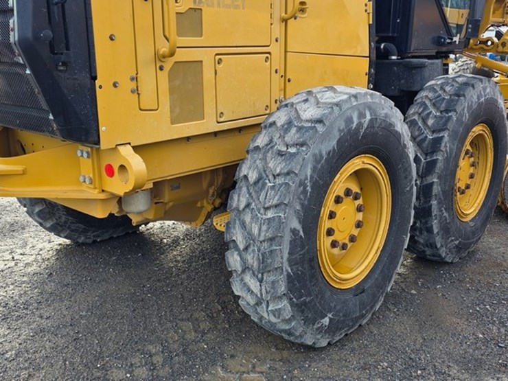 2020-caterpillar-140-image-27