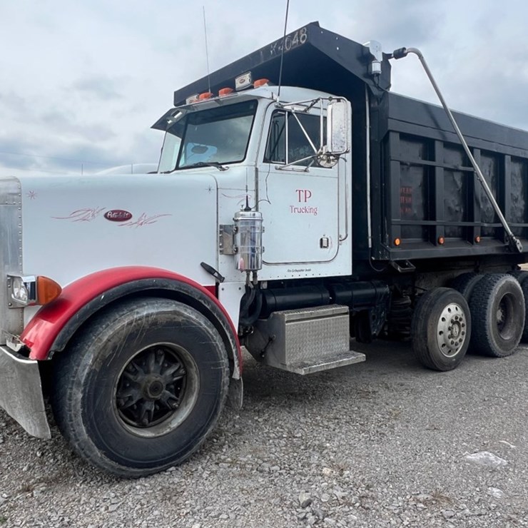 1990 PETERBILT 357