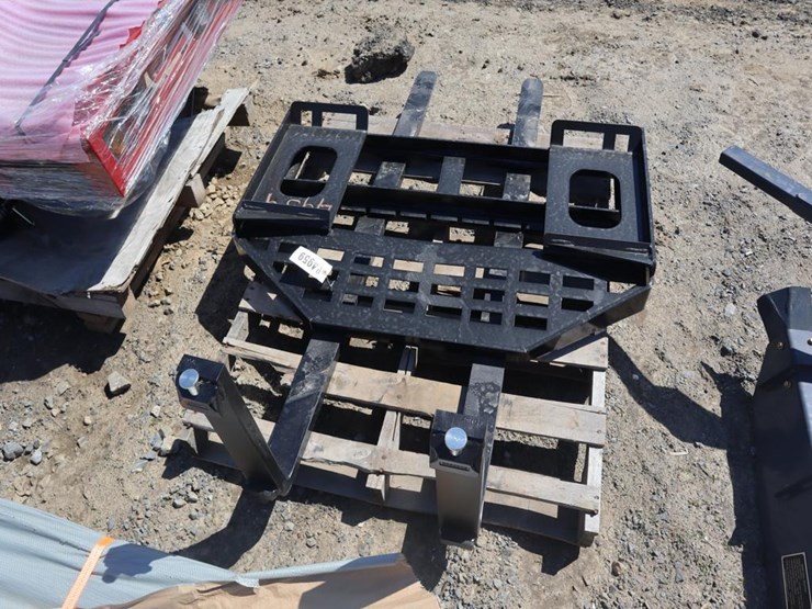 future-skid-steer-forks-image-4