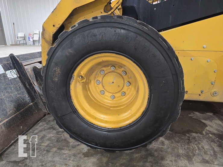 caterpillar-262d3-image-25