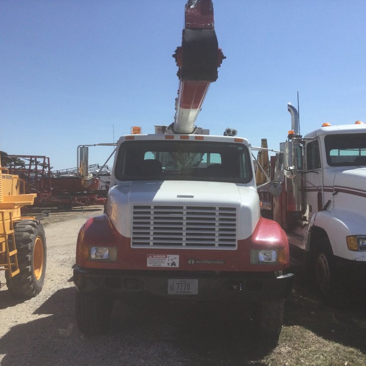 2000 INTERNATIONAL 4900