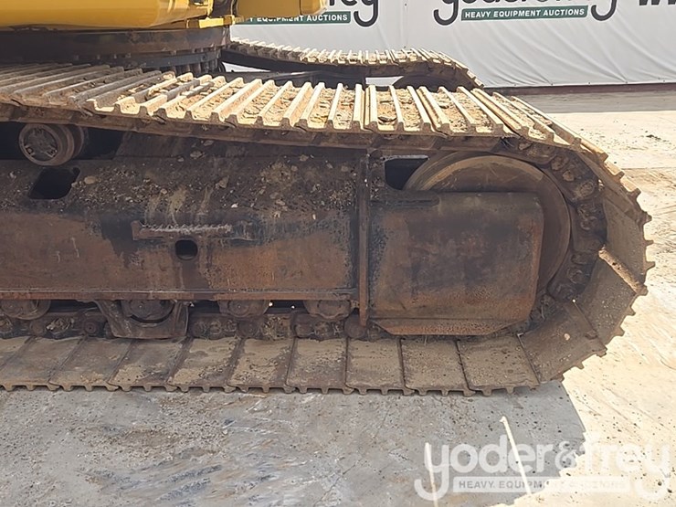 2019-caterpillar-336-image-18