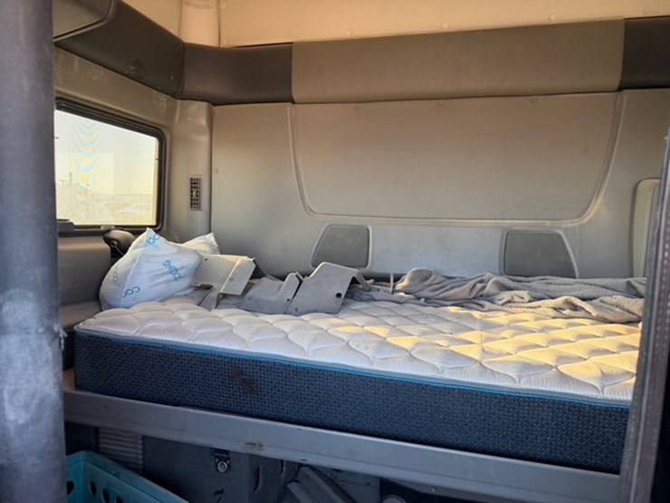 2015-international-prostar-image-11