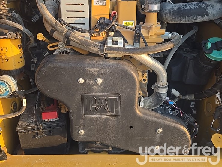 2022-caterpillar-289d3-image-49
