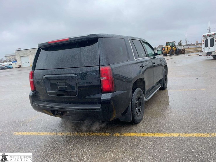 2015-chevrolet-tahoe-image-5