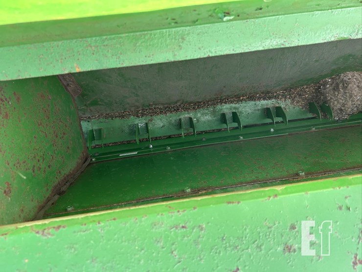 2004-john-deere-1590-image-27